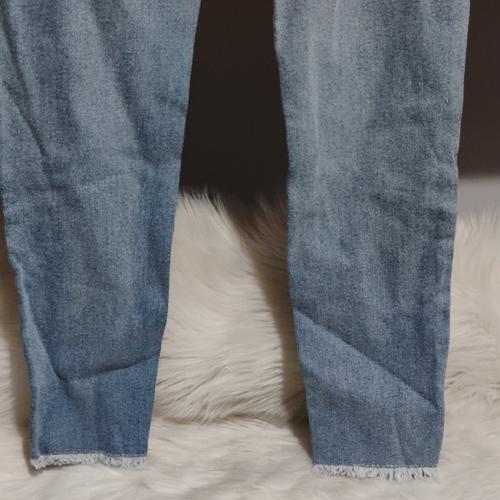 (X-52) SALE! NWT Tinseltown High Rise The Mom Jean Light Blue Jeans 3/26 - Picture 7 of 9